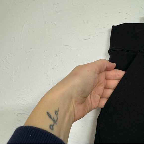 Duluth Trading Co Black Athletic Mini Skirt Womens L Hiking Gorpcore Casual - Picture 2 of 6